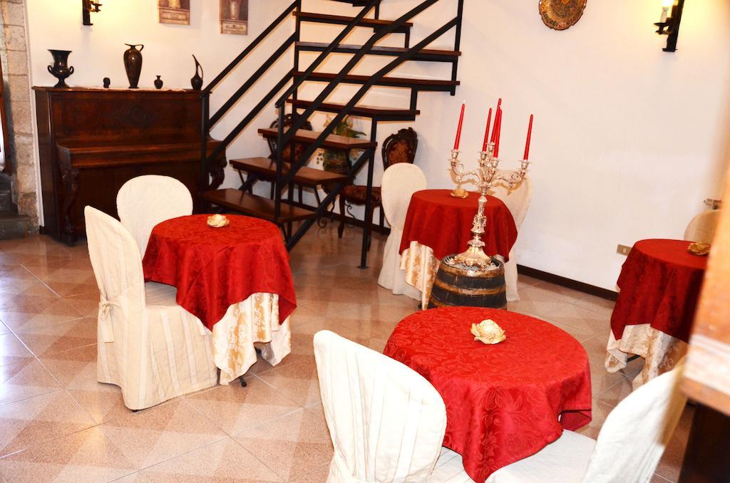 לינה וארוחת בוקר גוביו Residenza Di Via Piccardi מראה חיצוני תמונה